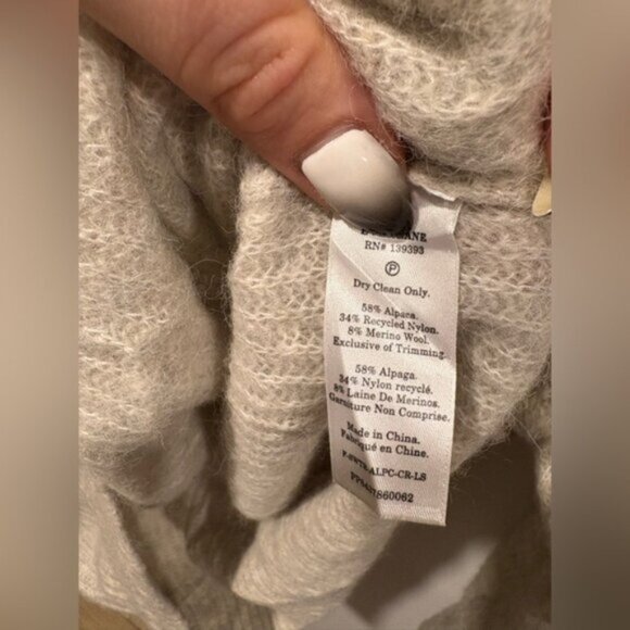 EVERLANE Aplaca Wool blend Sweater- oversized fit - Picture 6 of 7